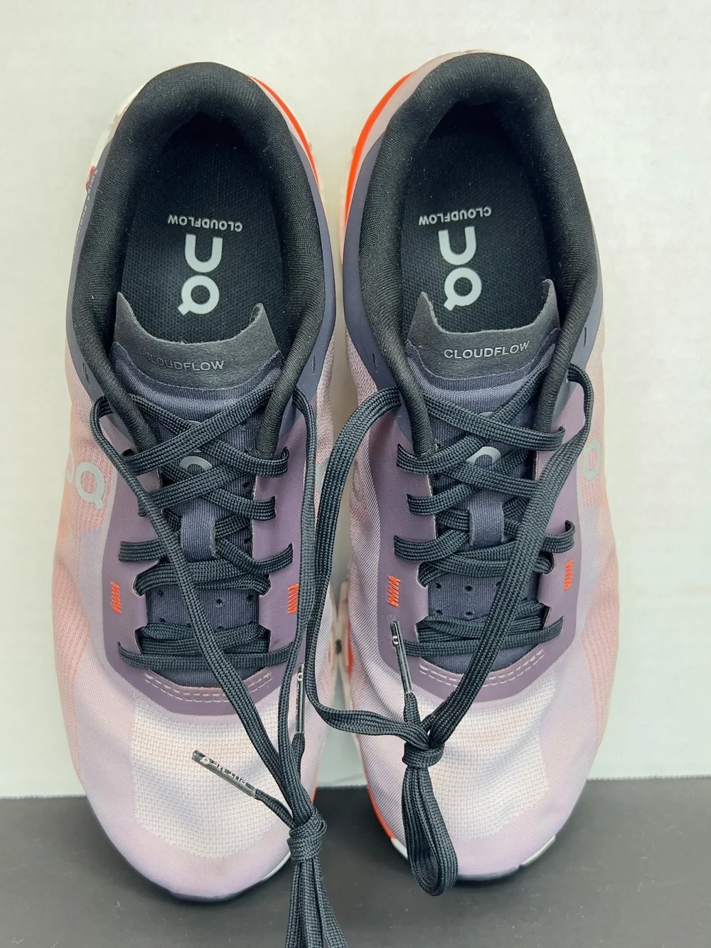 On Cloudflow 4 Women's Running Sz 8 in Quartz/Flame As New, Tried On Only No Box